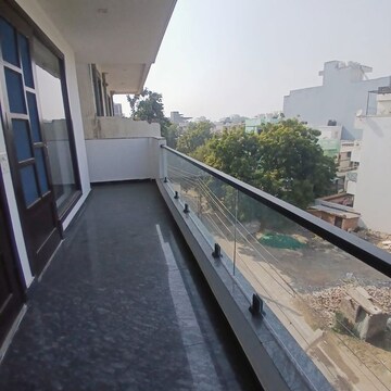 Balcony in 3.5 BHK Builder Floor at Sector 23 – for Rent