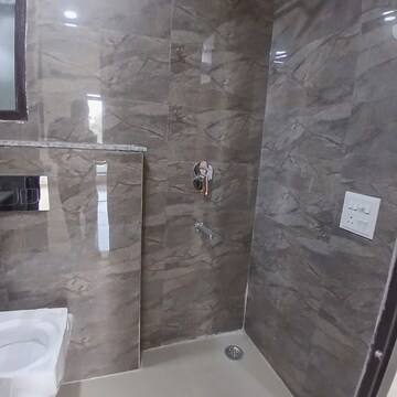 Bathroom in 3.5 BHK Builder Floor at Sector 23 – for Rent