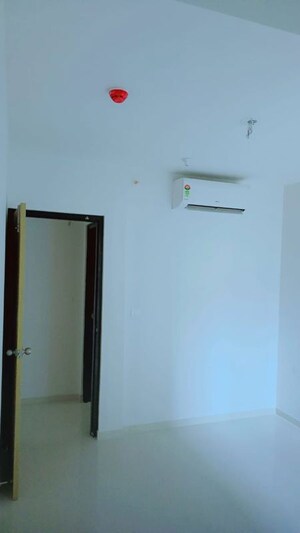 Room in 3 BHK Apartment at Lodha Codename Premier, Dombivli East – for Rent