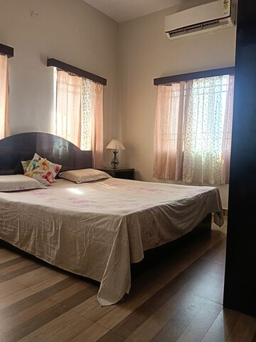Bedroom in 3 BHK Independent House at Vidhan Sabha Marg – for Sale