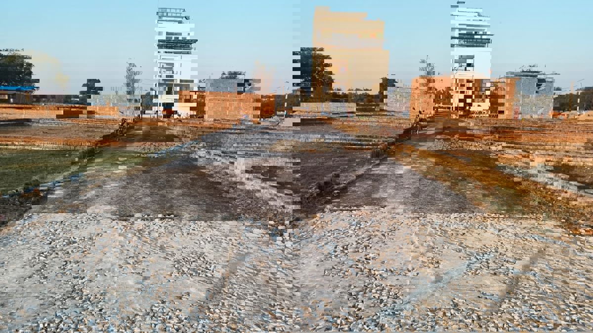 Plot For Sale in Mohanlalganj