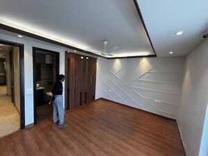 Room in 3 BHK Builder Floor at Ansal Sushant Lok I, Sector 43 – for Rent