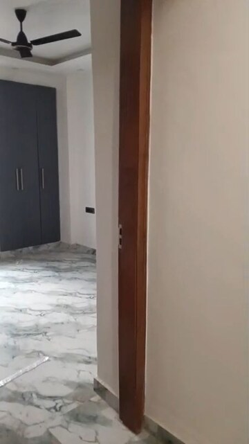 Room in 3 BHK Builder Floor at Puri Kohinoor, Sector 89 – for Rent