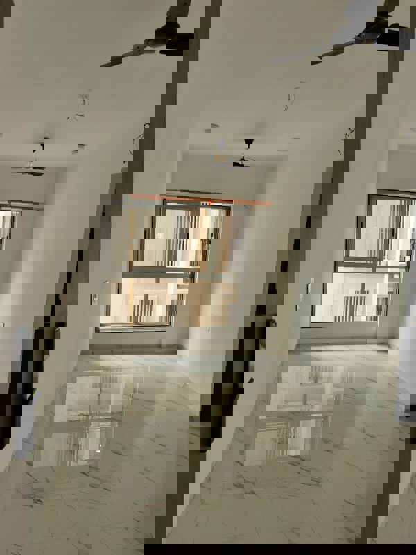 2 BHK Apartment For Rent in Sunteck Avenue 2