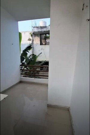 Staircase in 2 BHK Apartment at Vipul Khand – for Rent