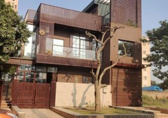 6+ BHK + Pooja Room,Study Room,Extra Room Independent House For Sale in Omega I Greater Noida