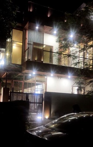 6+ BHK Independent House – Exterior View View at Omega I Greater Noida - for Sale