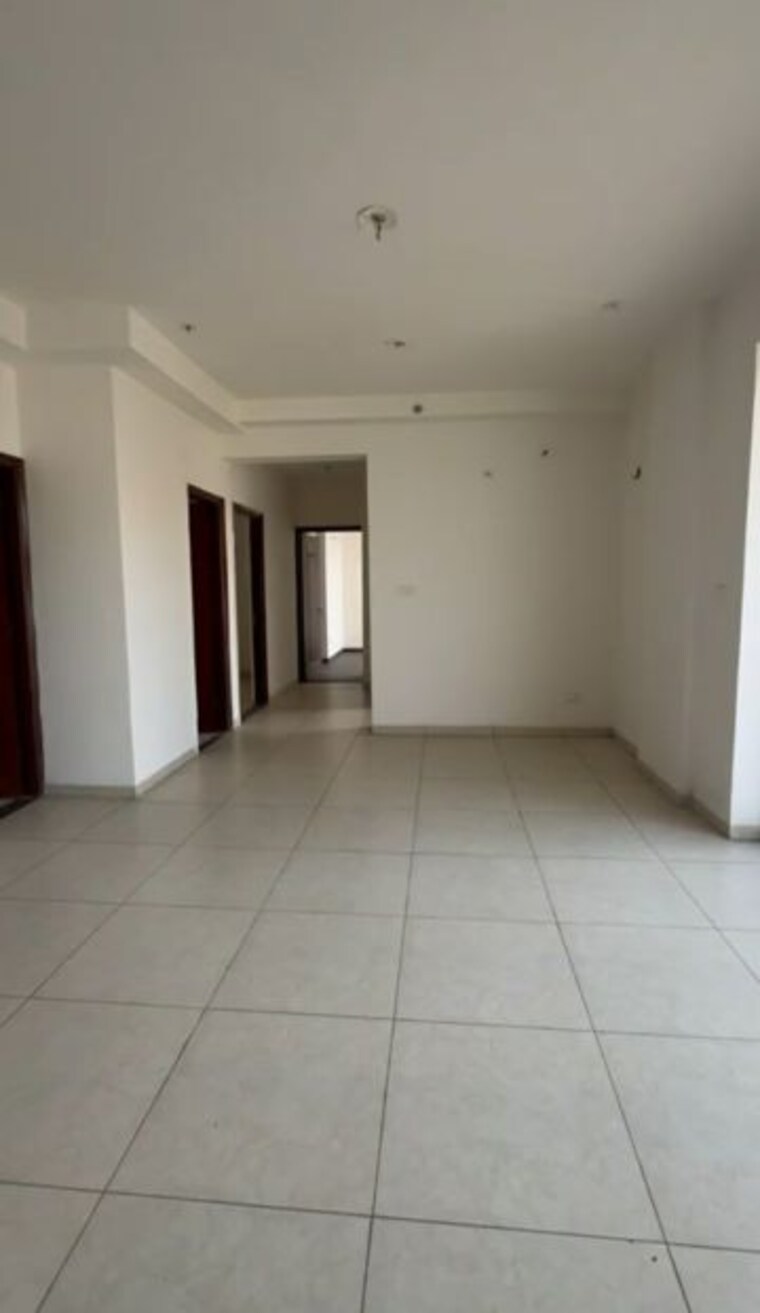 Room, vip road 3 Bedroom 1885 Sq.Ft. Builder Floor In Vip Road Zirakpur 9922954