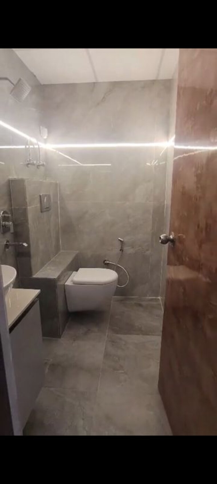 Bathroom, trinity-high-street 1 Bedroom 670 Sq.Ft. Apartment In Jalpura Greater Noida 9922966