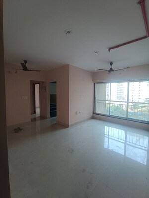 1 BHK Apartment For Sale in Royal Oasis, Malad West