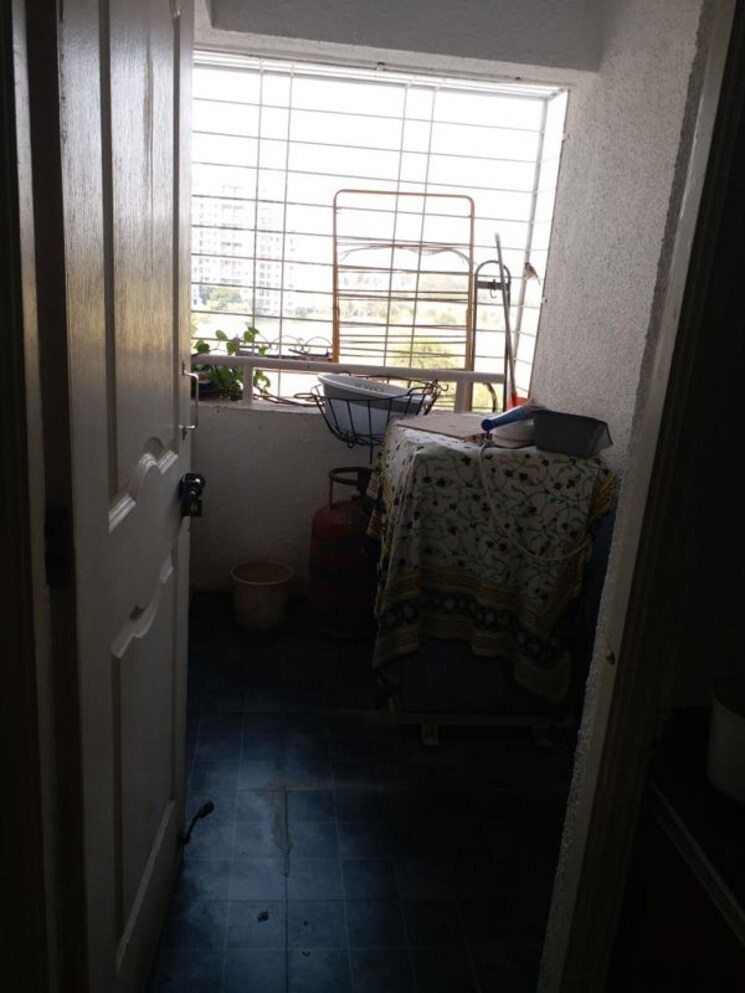 Nearby, notting-hills 2 Bedroom 1000 Sq.Ft. Apartment In Kondhwa Budruk Pune 9922980