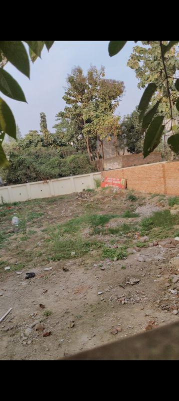 Plot For Sale in Jankipuram