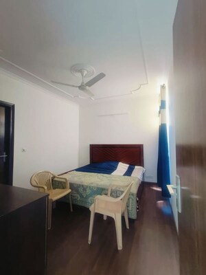 Team Area in 3 BHK Apartment at BPTP Park Elite Premium, Sector 84 – for Sale