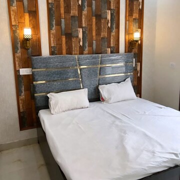 Bedroom in 3 BHK Apartment at Allwin El Spazia, Sanauli – for Rent