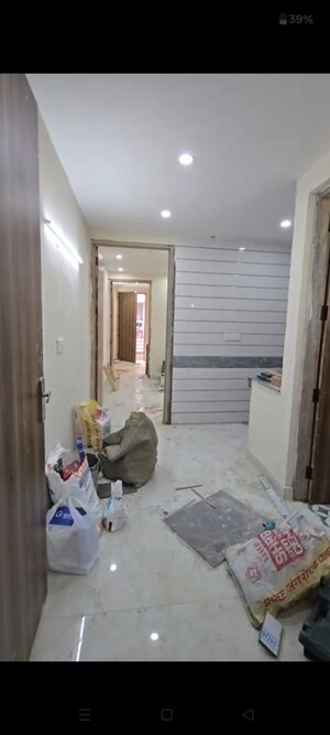 Bathroom in 1.5 BHK Apartment at Amar Colony – for Rent