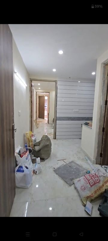 Bathroom in 1.5 BHK Apartment at Amar Colony – for Rent