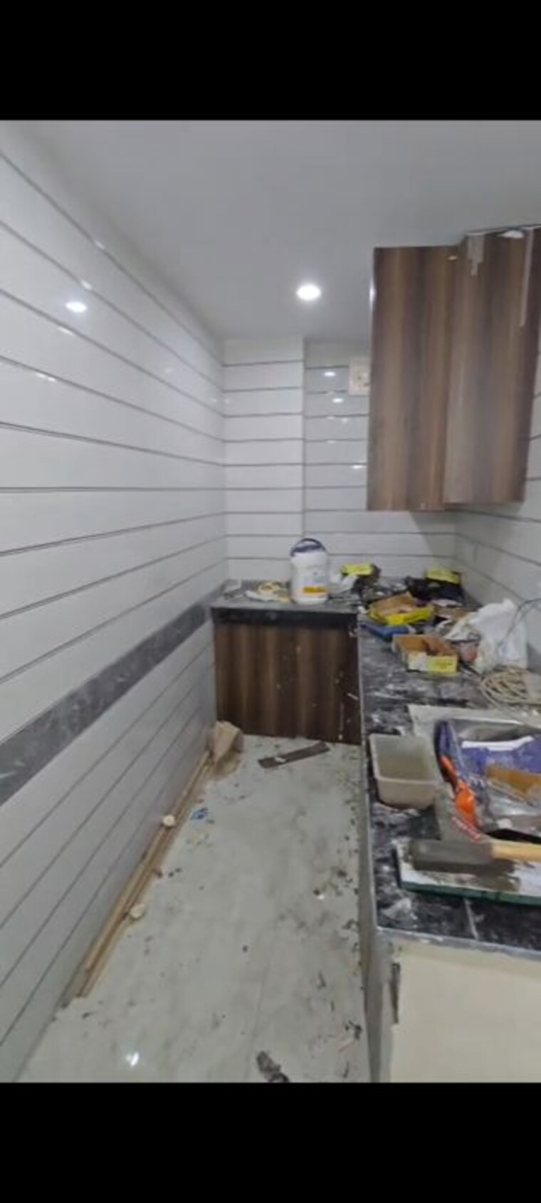 Kitchen, amar colony 1.5 Bedroom 450 Sq.Ft. Apartment In Amar Colony Delhi 9923043