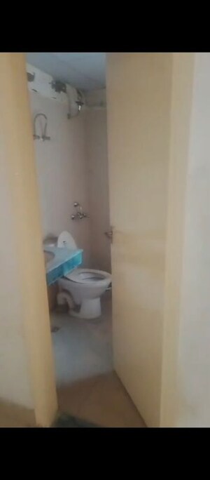 Master Bedroom in 3 BHK Builder Floor at BPTP Park 81, Sector 81 – for Sale