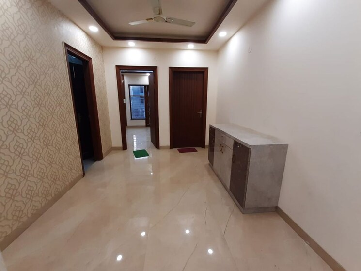 Room, amolik-aster-woods 3 Bedroom 150 Sq.Ft. Builder Floor In Sector 98 Faridabad 9923053