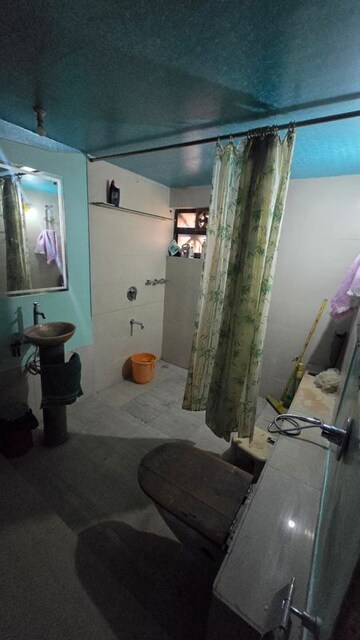 Living Room in 4 BHK Apartment at Dreamland CHS Sanpada, Sanpada – for Rent