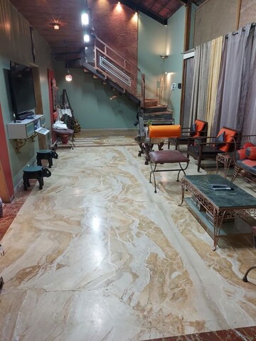 Parking in 4 BHK Apartment at Dreamland CHS Sanpada, Sanpada – for Rent