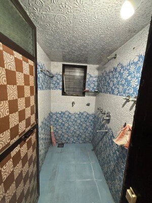 Bathroom in 1 BHK Apartment at Dombivli East – for Rent