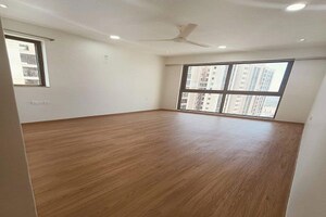 Room in 3 BHK Apartment at Runwal Bliss, Kanjurmarg East – for Sale