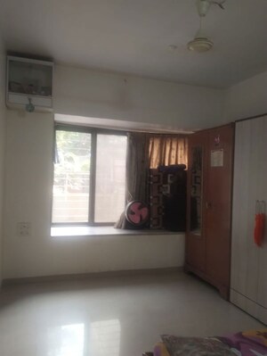 Room in 2 BHK Apartment at Sher E Punjab, Andheri East – for Rent