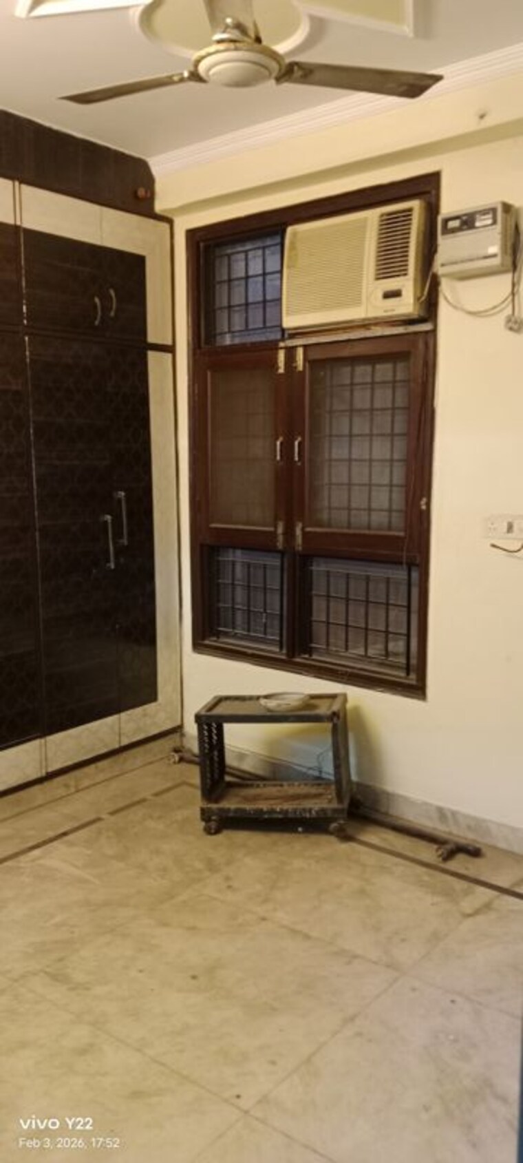 Room, laxmi nagar 3 Bedroom 1000 Sq.Ft. Independent House In Laxmi Nagar Delhi 9923159