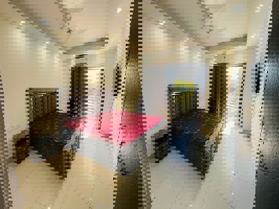 1 BHK Builder Floor For Rent in Ambience Mall