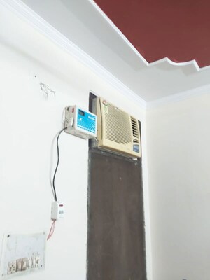 Furnished Amenities in 3 BHK Independent House at Laxmi Nagar – for Rent