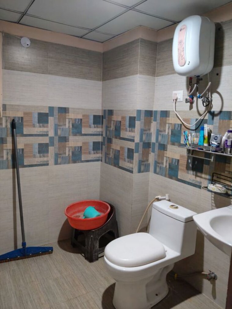 Team Area, svp-krishan-vihar 2 Bedroom 1000 Sq.Ft. Builder Floor In Pratap Vihar Ghaziabad 9923156