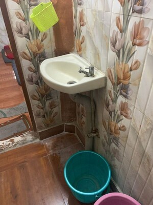 Bathroom in 2 BHK Apartment at Janakpuri – for Rent