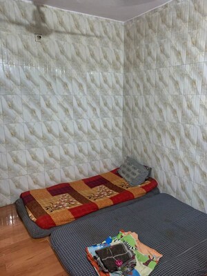 Bedroom in 2 BHK Apartment at Janakpuri – for Rent