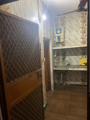 Kitchen in 2 BHK Apartment at Janakpuri – for Rent