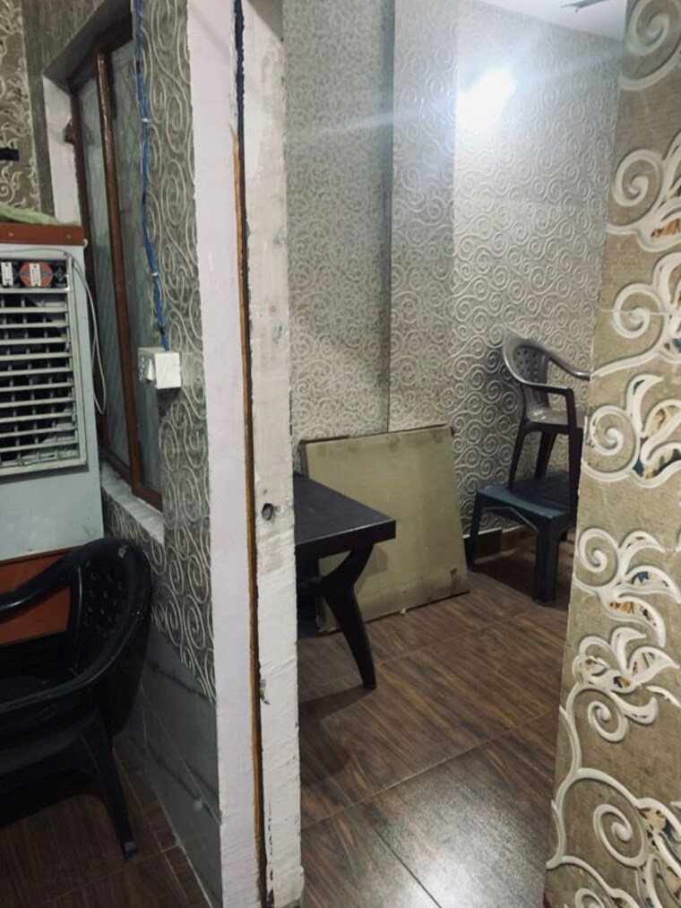 undefined, tilak nagar 2 Bedroom 1200 Sq.Ft. Apartment In Tilak Nagar Delhi 9923190
