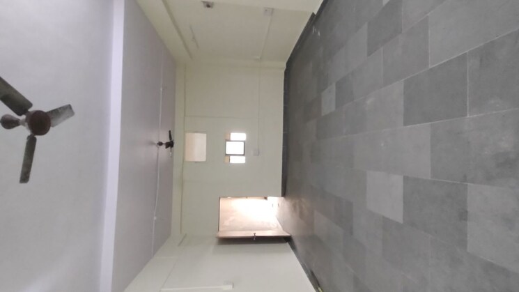 Room, hasti-industrial-estate Commercial Shop 650 Sq.Ft. In T.T.C. Industrial Area Navi Mumbai 9923198