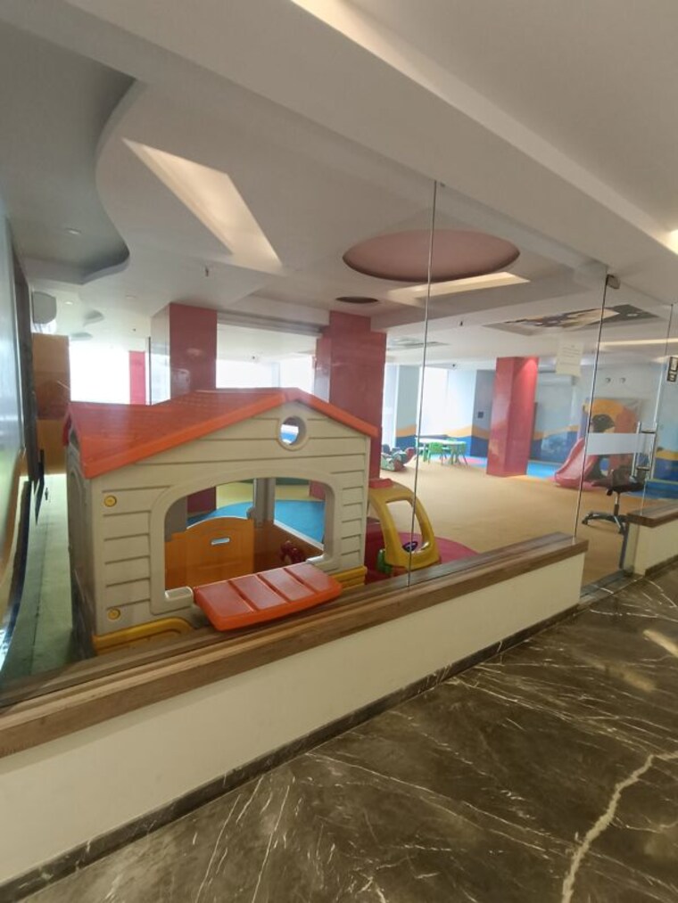 Kitchen, saviour-park 3 Bedroom 1505 Sq.Ft. Apartment In Mohan Nagar Ghaziabad 9923201