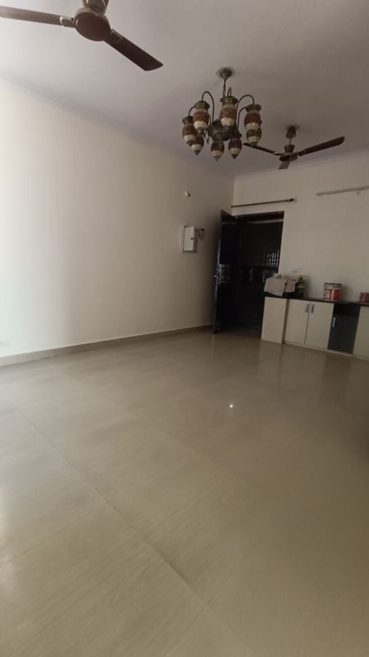 Room, saviour-park 3 Bedroom 1505 Sq.Ft. Apartment In Mohan Nagar Ghaziabad 9923201