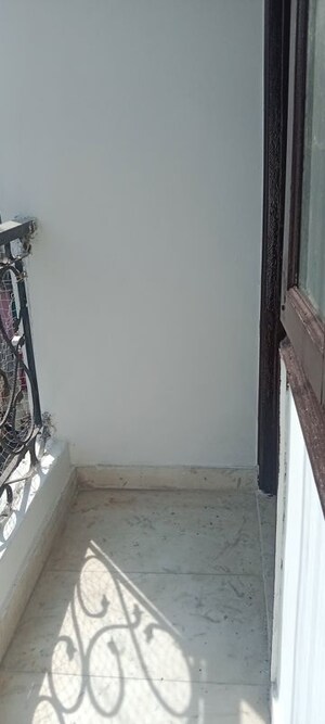 Balcony in 1 BHK Builder Floor at Neb Sarai – for Rent