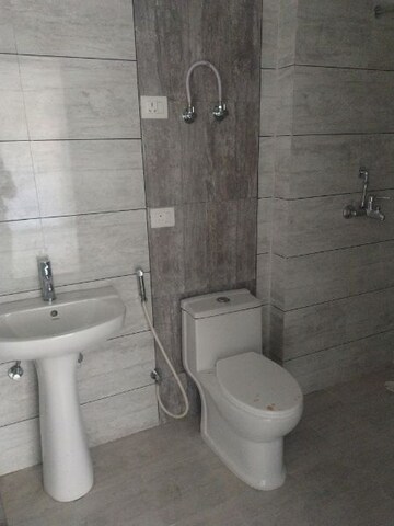 Bathroom in 3 BHK Apartment at Gulshan Bellina, Sector 16 Greater Noida – for Sale