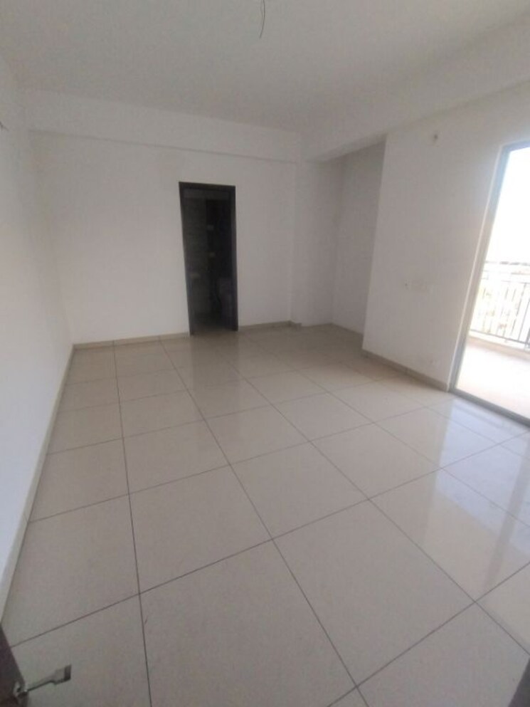 Room, gulshan-bellina 3 Bedroom 919 Sq.Ft. Apartment In Sector 16 Greater Noida Greater Noida 9923263