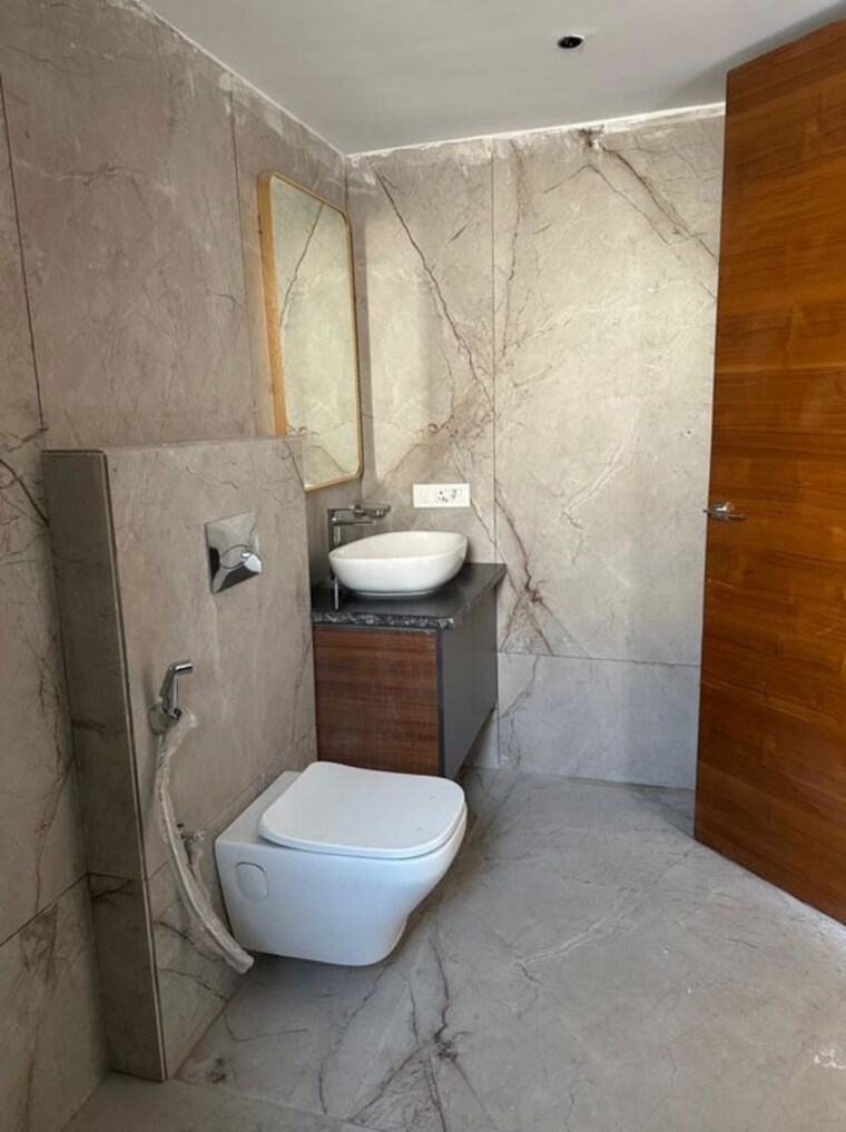 Bathroom, kishanpura 3 Bedroom 1950 Sq.Ft. Apartment In Kishanpura Zirakpur 9923270