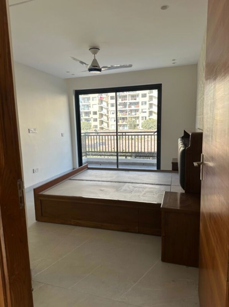 Bedroom, kishanpura 3 Bedroom 1950 Sq.Ft. Apartment In Kishanpura Zirakpur 9923270