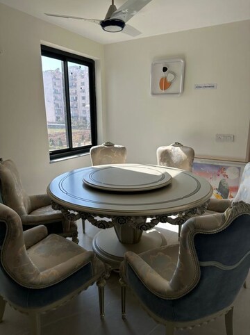 Team Area in 3 BHK Apartment at Kishanpura – for Sale