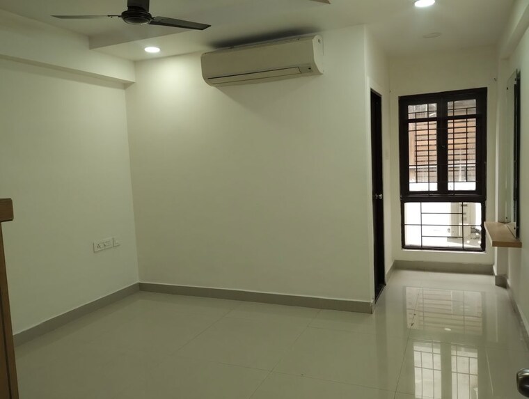 Room, honer-vivantis 3 Bedroom 1650 Sq.Ft. Apartment In Gopanpally Hyderabad 9923275