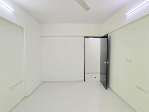 Room in 2 BHK Apartment at Godrej Central, Chembur – for Rent