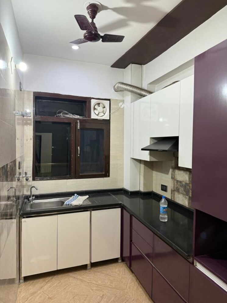 Kitchen, sushant-lok-2 3 Bedroom 207 Sq.Yd. Builder Floor In Sector 57 Gurgaon 9923284
