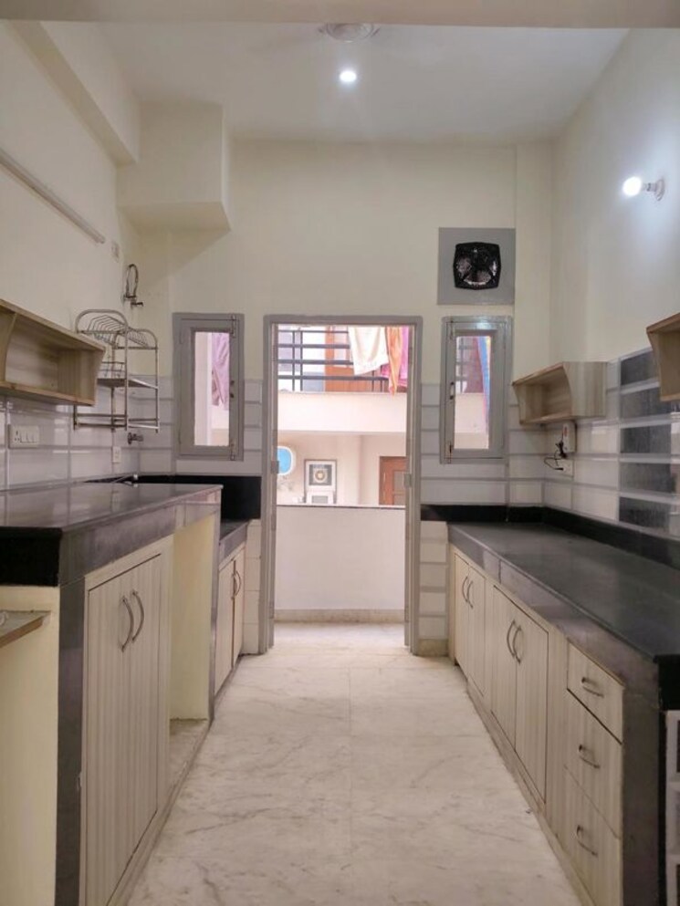 Kitchen, relaxo-apartment 2 Bedroom 207 Sq.Yd. Builder Floor In Sector 46 Gurgaon 9923290