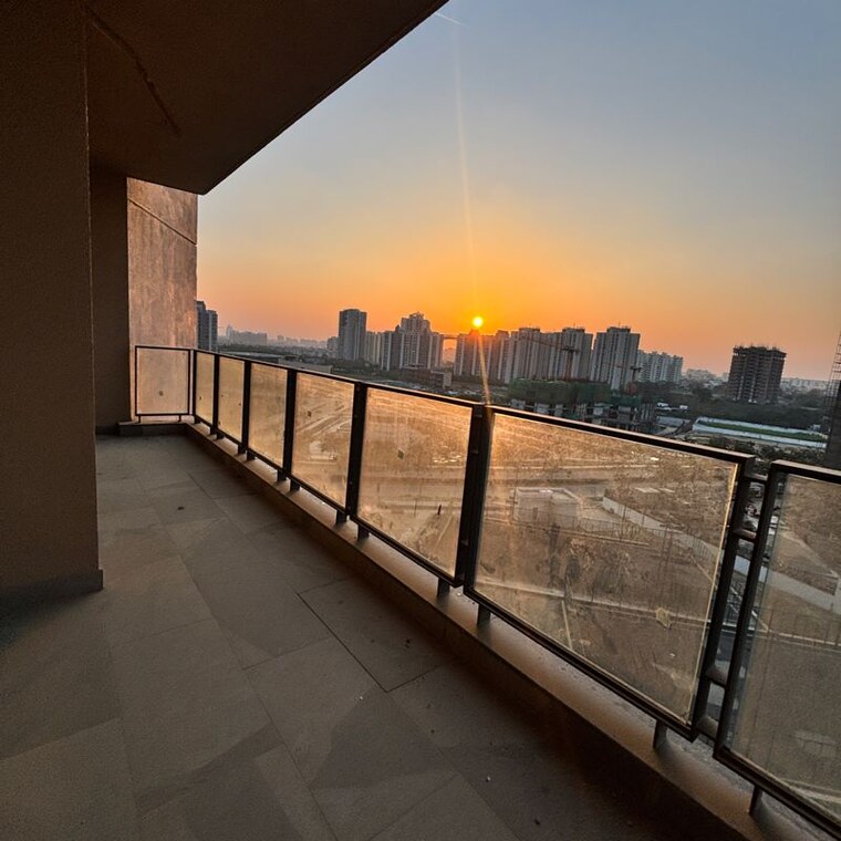 Balcony, shalimar-one-world-belvedere-court-3 4 Bedroom 2639 Sq.Ft. Apartment In Malesemau Lucknow 9923294